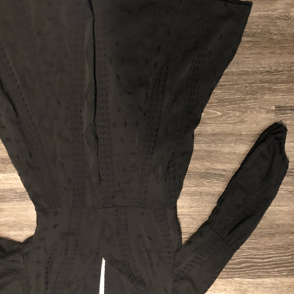 Black Long Sleeve Astr Dress - Picture 2 of 4